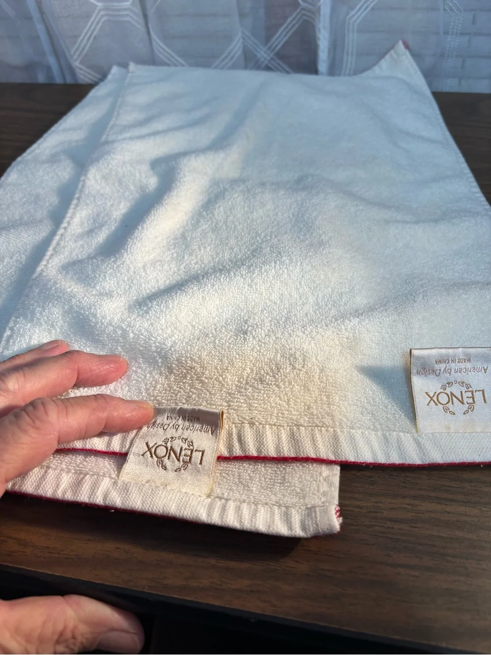 Lenox Believe & Hope Holiday Embroidered Finger Tip Towels - White
